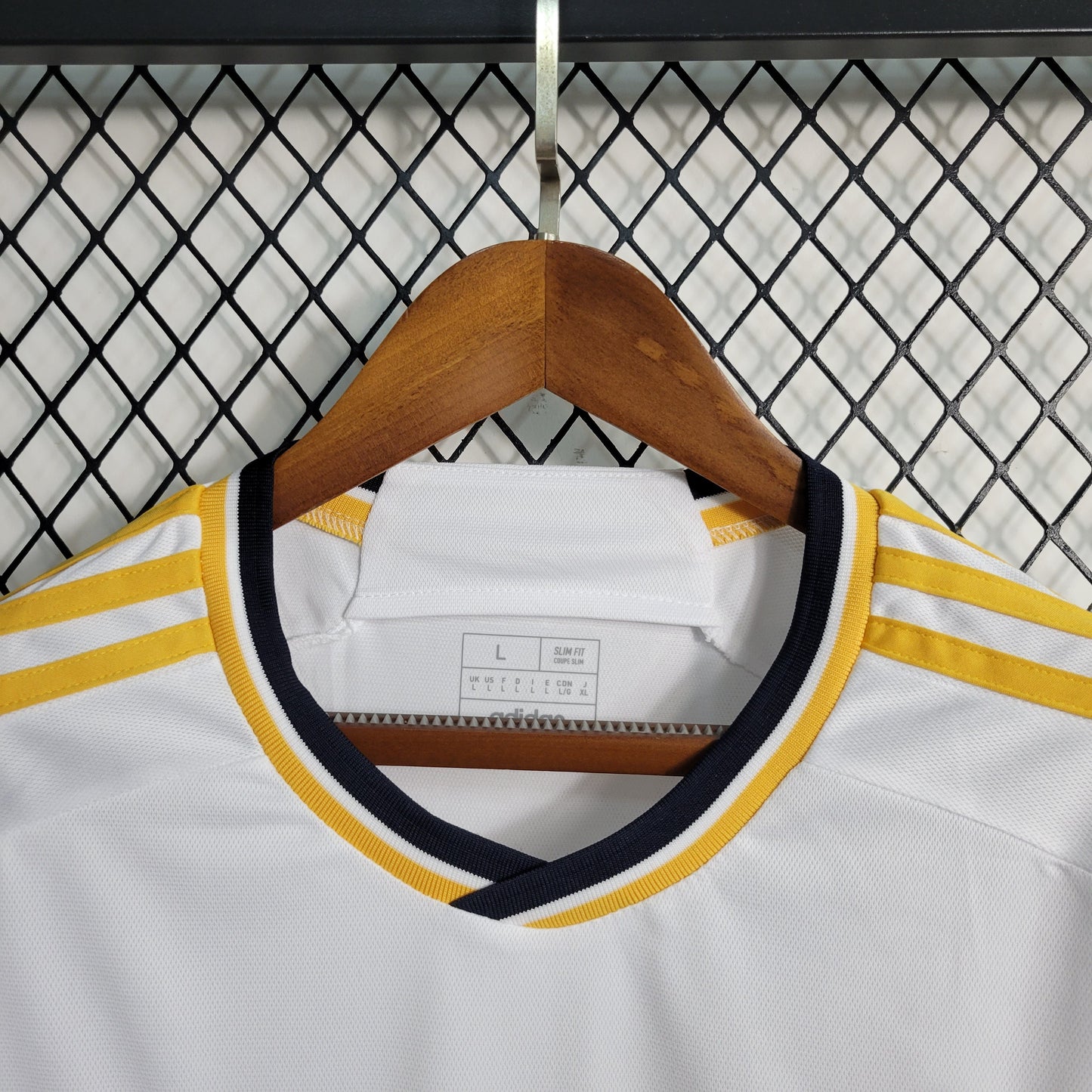 Real Madrid Kylian Mbappé 9 Home Soccer Jersey 2023/24