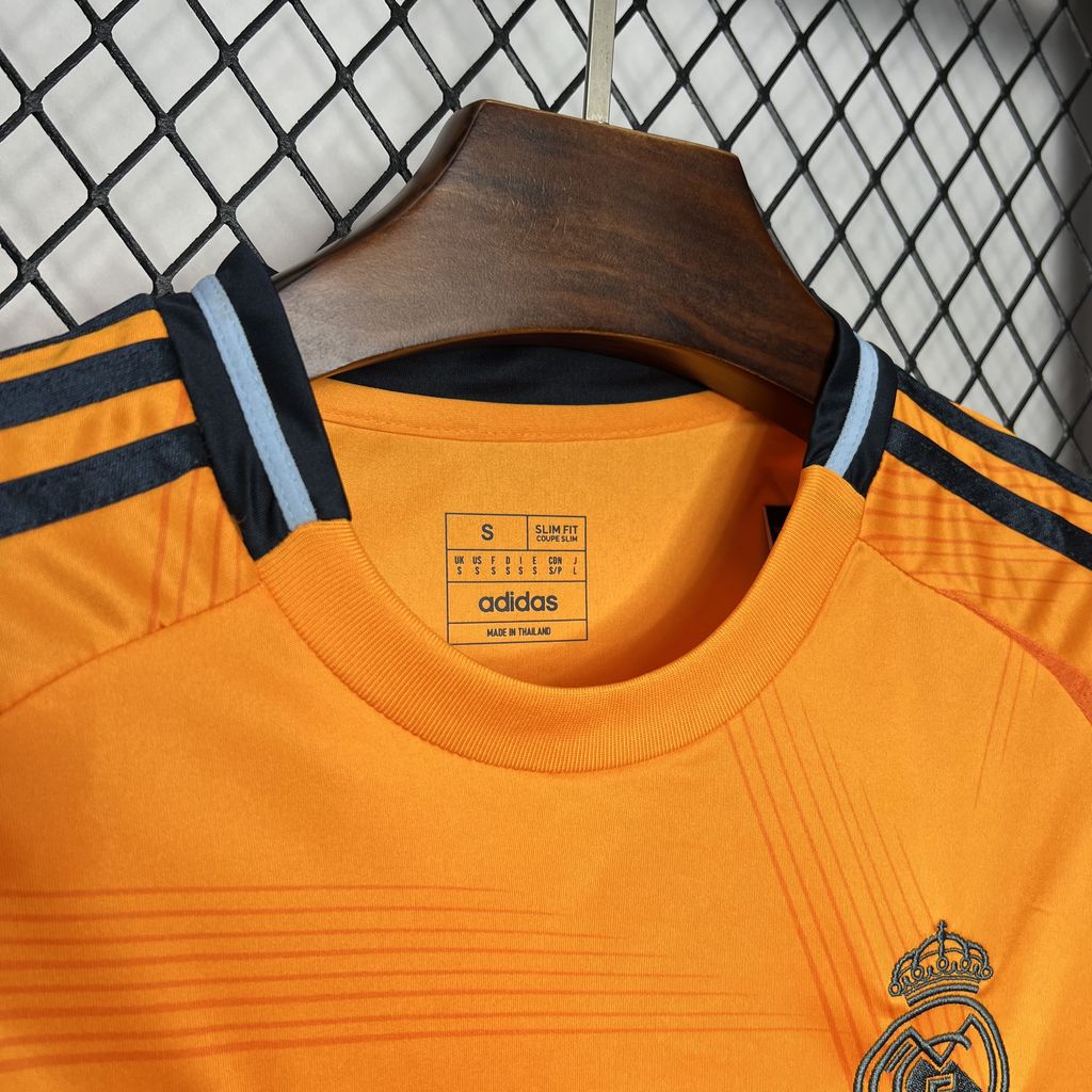 Real Madrid Vini Jr. 7 Away Soccer Jersey 2024/25