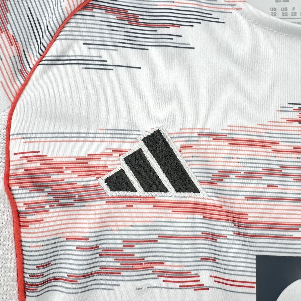 Bayern Munich Jamal Musiala 10 Kids Away Soccer Jersey 2025-2026