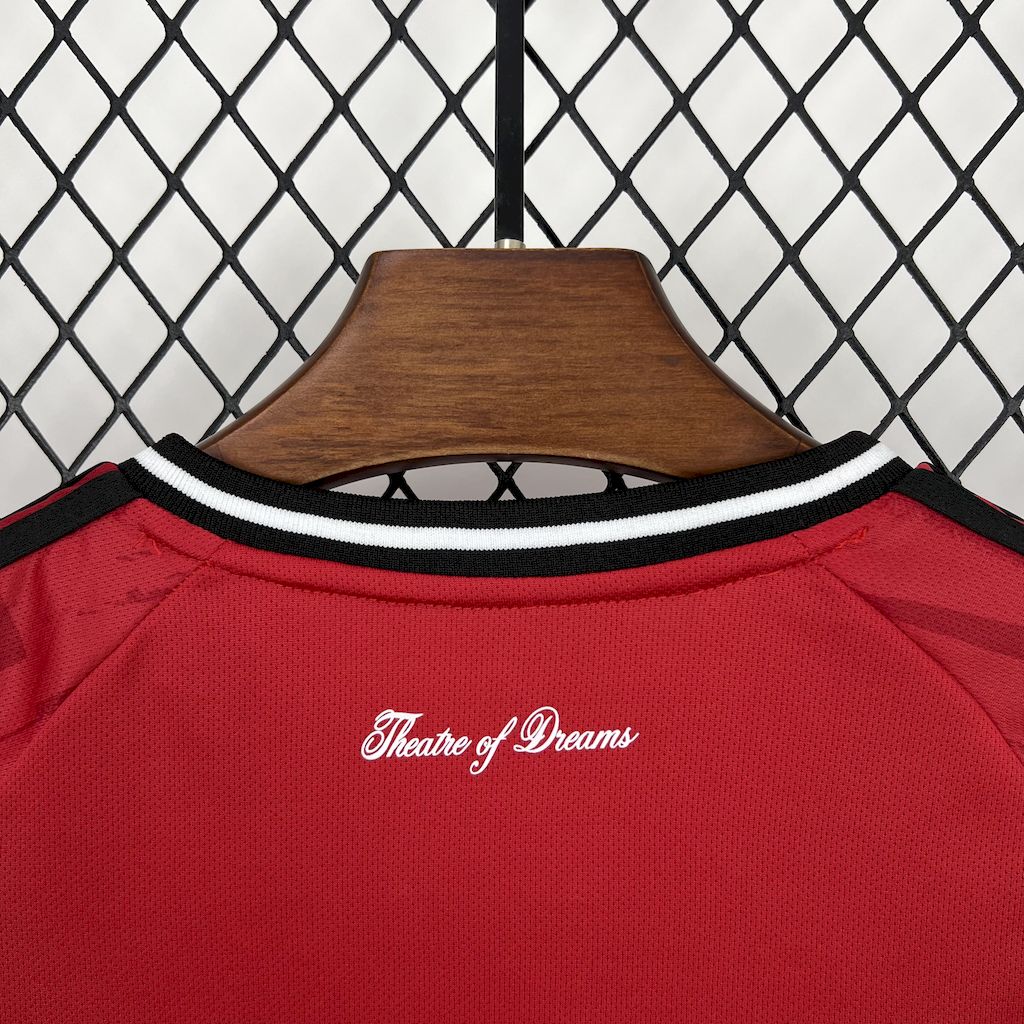 Manchester United Cristiano Ronaldo 7 Kids Home Soccer Jersey 2025-2026