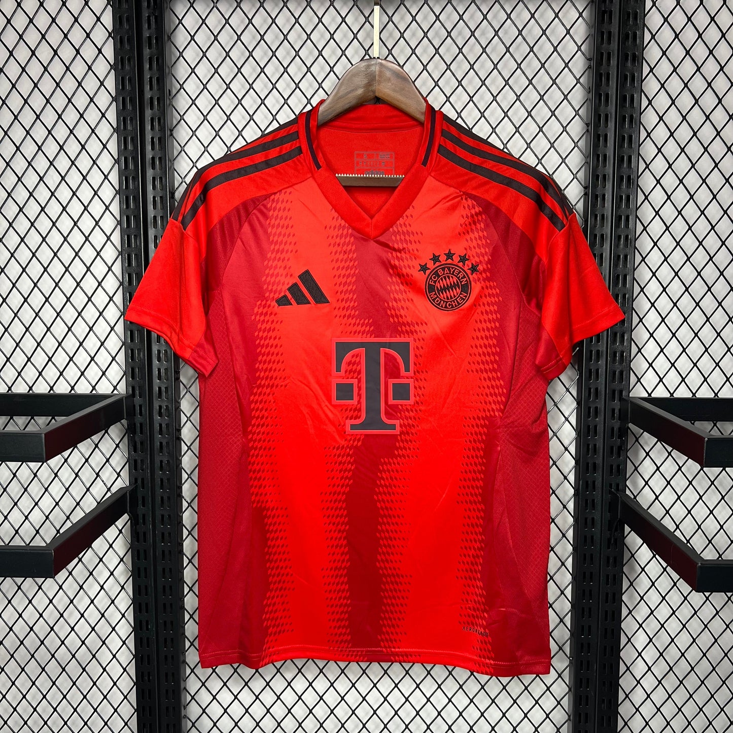 Bayern Munich Robert Lewandowski 9 Home Soccer Jersey 2024/25