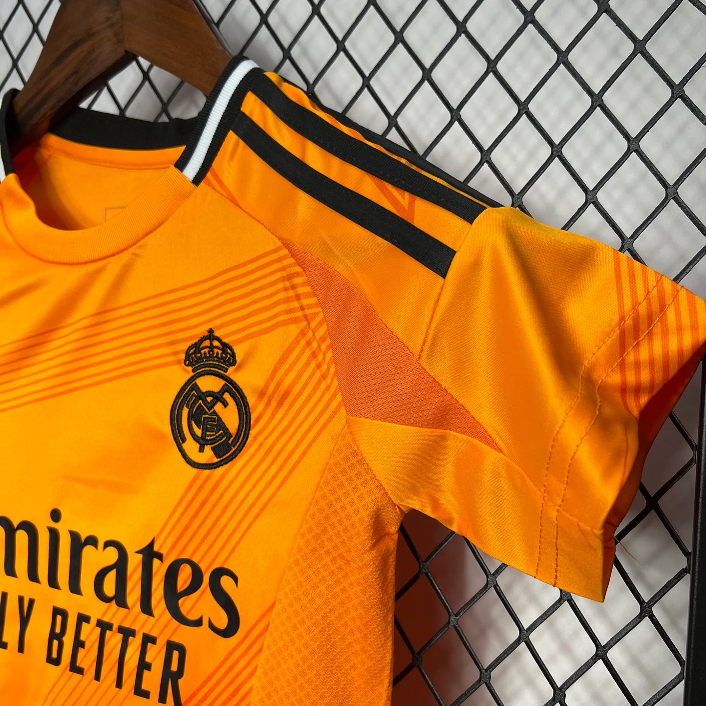 Real Madrid Jude Bellingham 5 Away Soccer Jersey Kids Mini Kit 2024/25