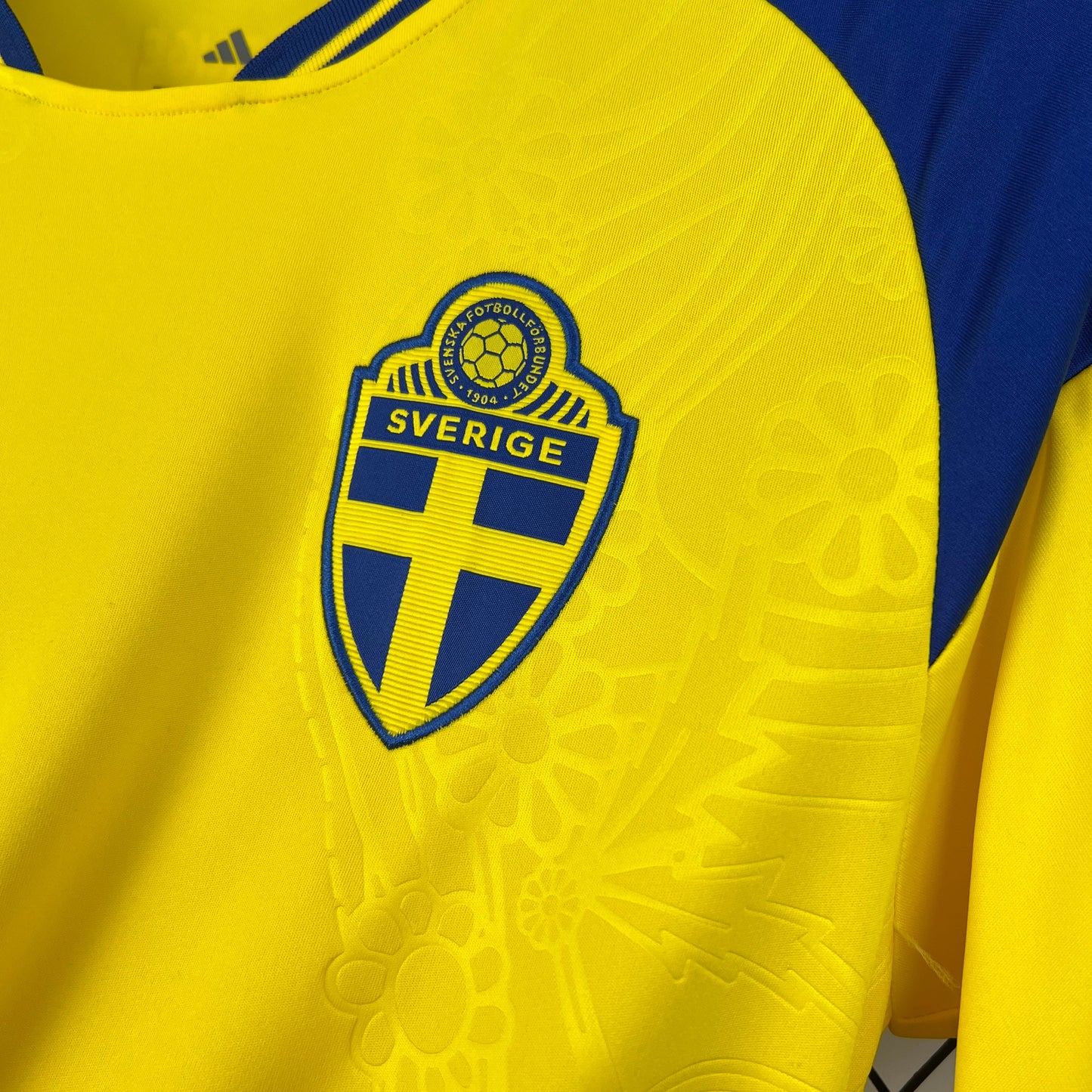 Sweden Zlatan Ibrahimović 10 Home Soccer Jersey World Cup 2026