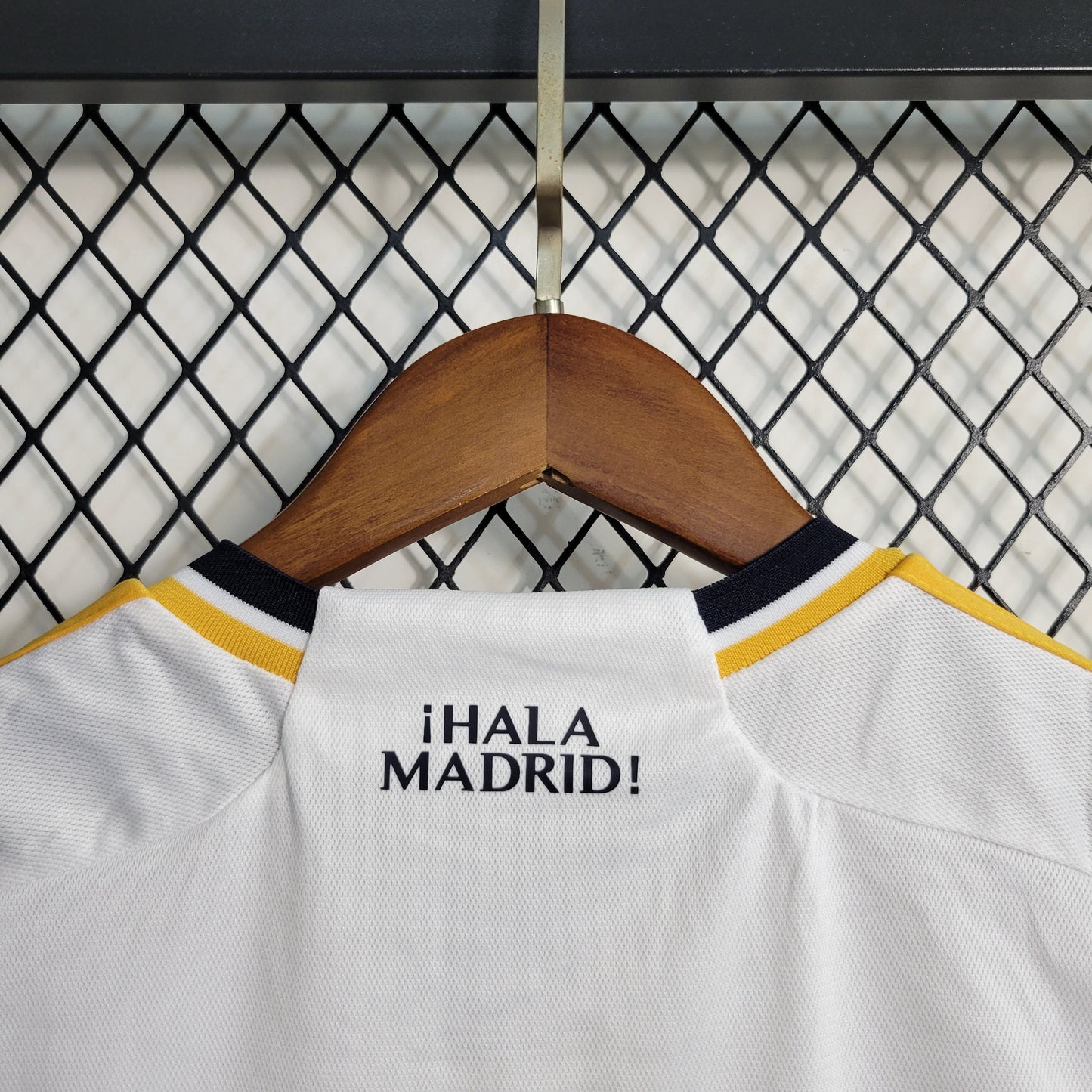 Real Madrid Federico Valverde 15 Kids Home Soccer Jersey 2023/24