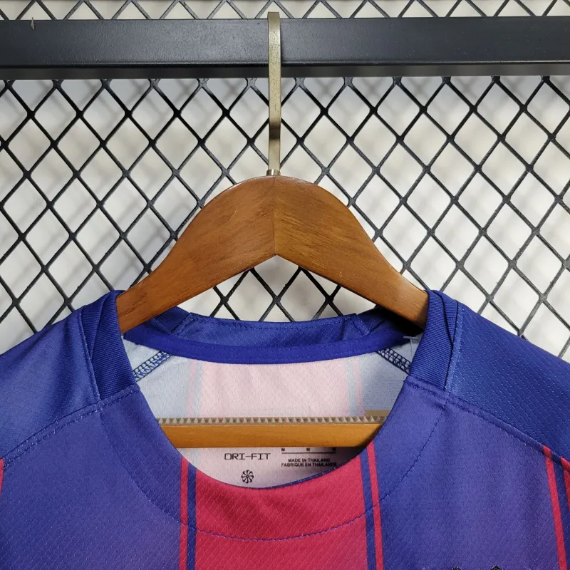 FC Barcelona Lamine Yamal 10 Women's Home Soccer Jersey 2025-2026