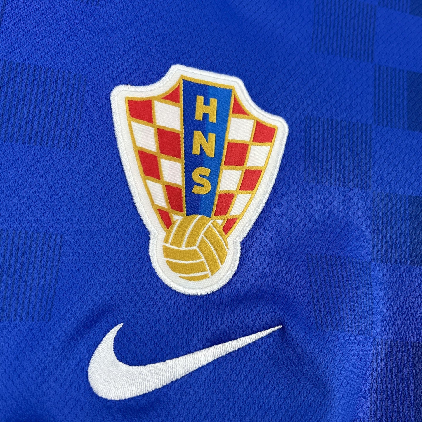 Croatia Marcelo Brozovic 11 Away Soccer Jersey World Cup 2026
