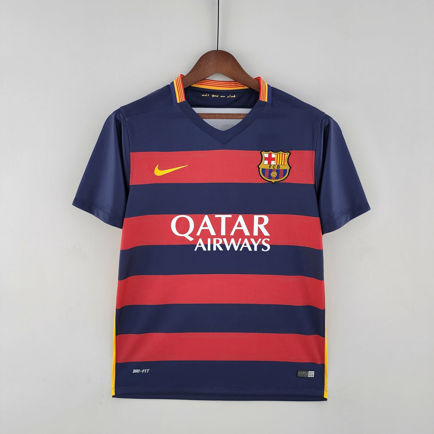 FC Barcelona Lionel Messi 10 Retro Home Soccer Jersey 2015-2016
