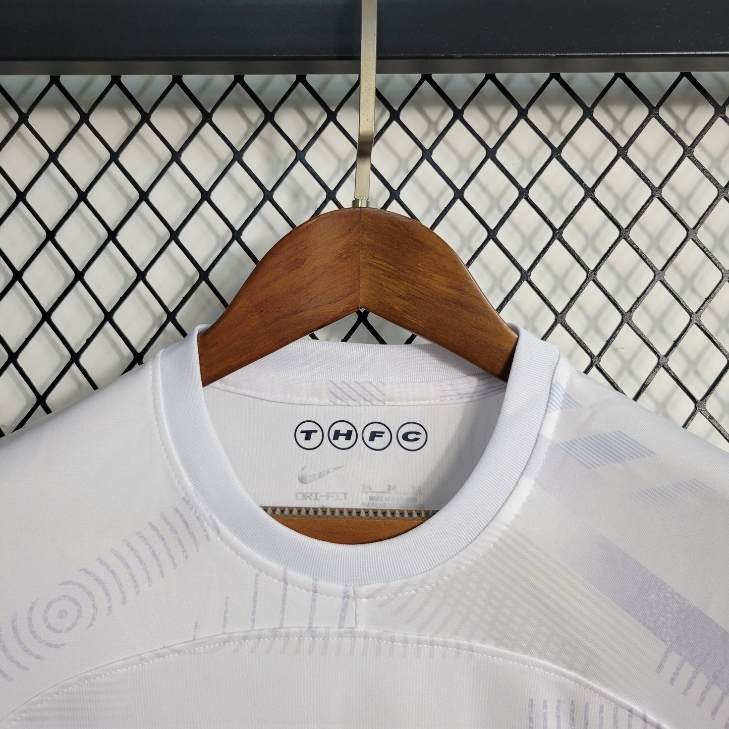 Tottenham Hotspur Harry Kane 10 Kids Home Soccer Jersey 2023/24