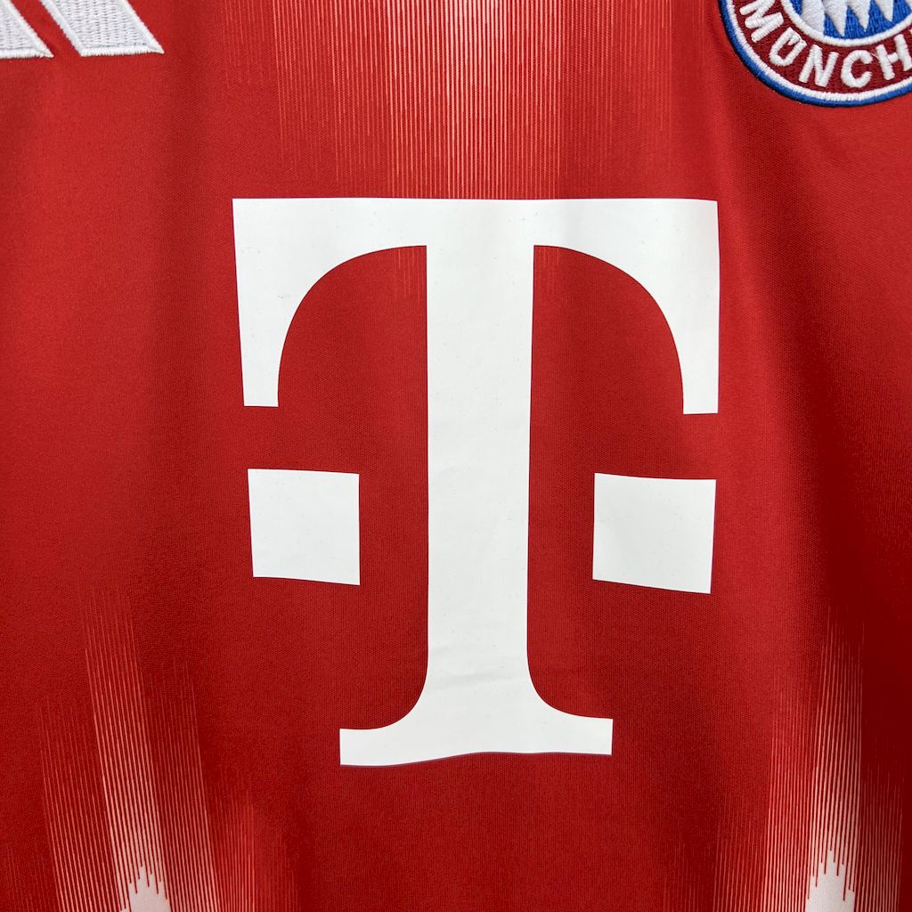 Bayern Munich Jamal Musiala 10 Home Soccer Jersey 2025-2026