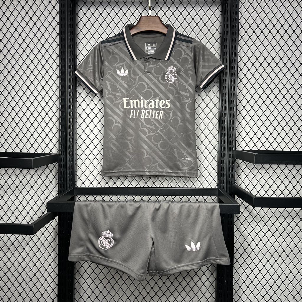 Real Madrid Jude Bellingham 5 Third Kids Soccer Jersey 2024/25