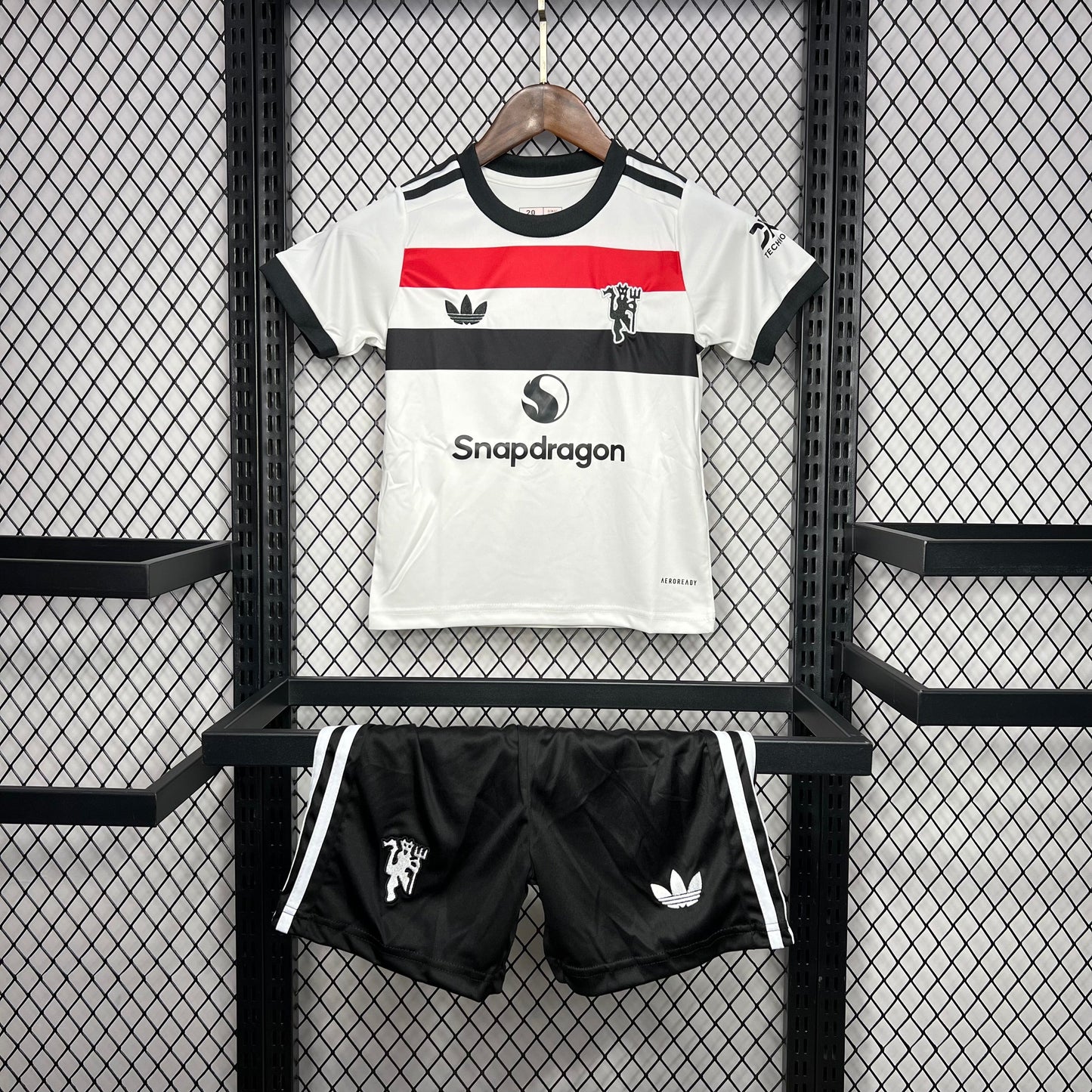 Manchester United Cristiano Ronaldo 7 Third Kids Soccer Jersey 2024/25