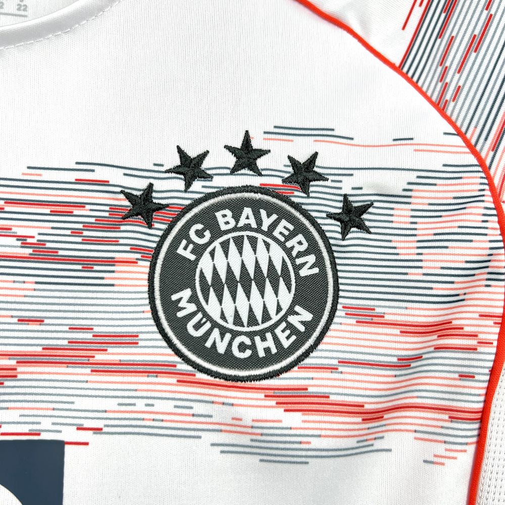 Bayern Munich Michael Olise 17 Kids Away Soccer Jersey 2025-2026