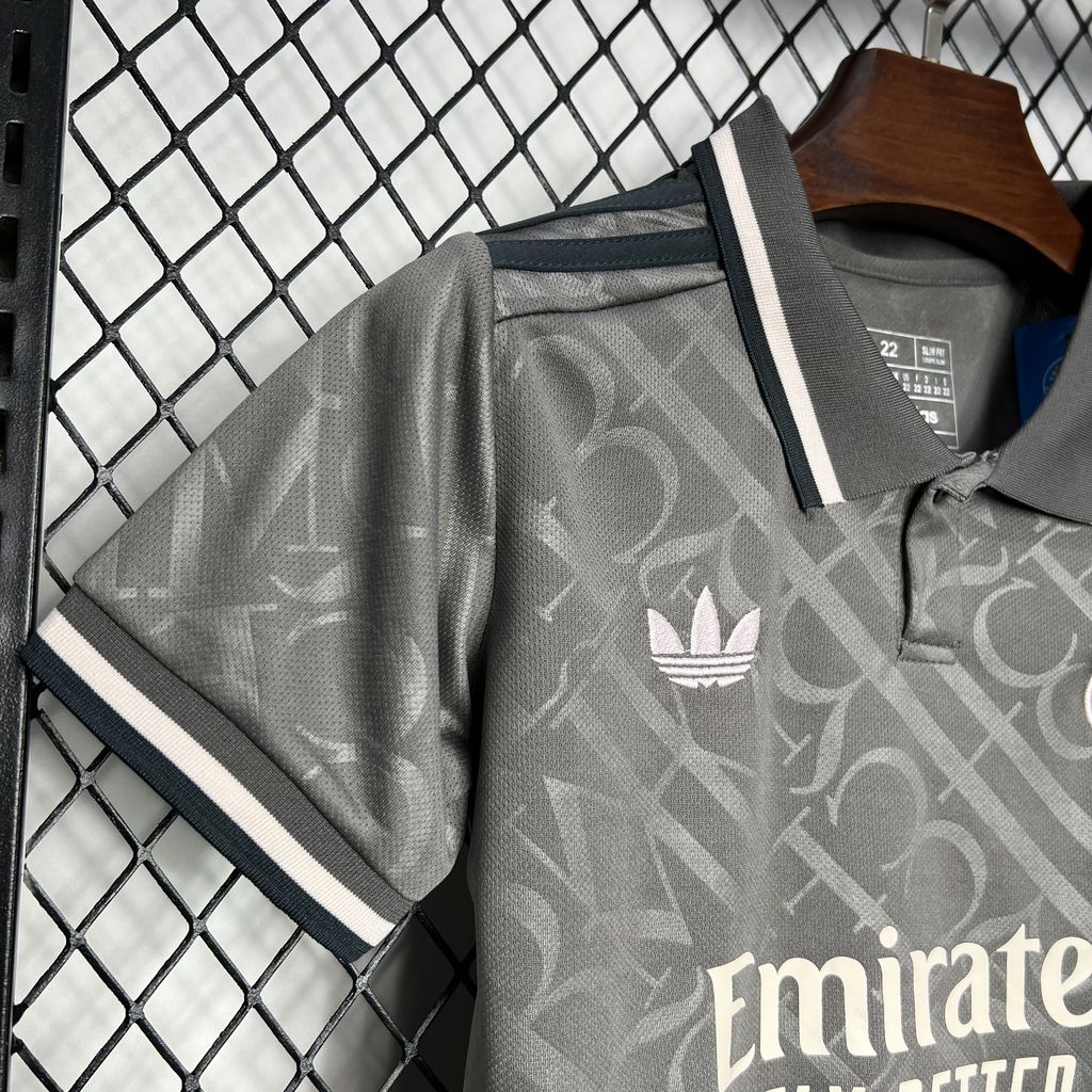 Real Madrid Jude Bellingham 5 Third Kids Soccer Jersey 2024/25