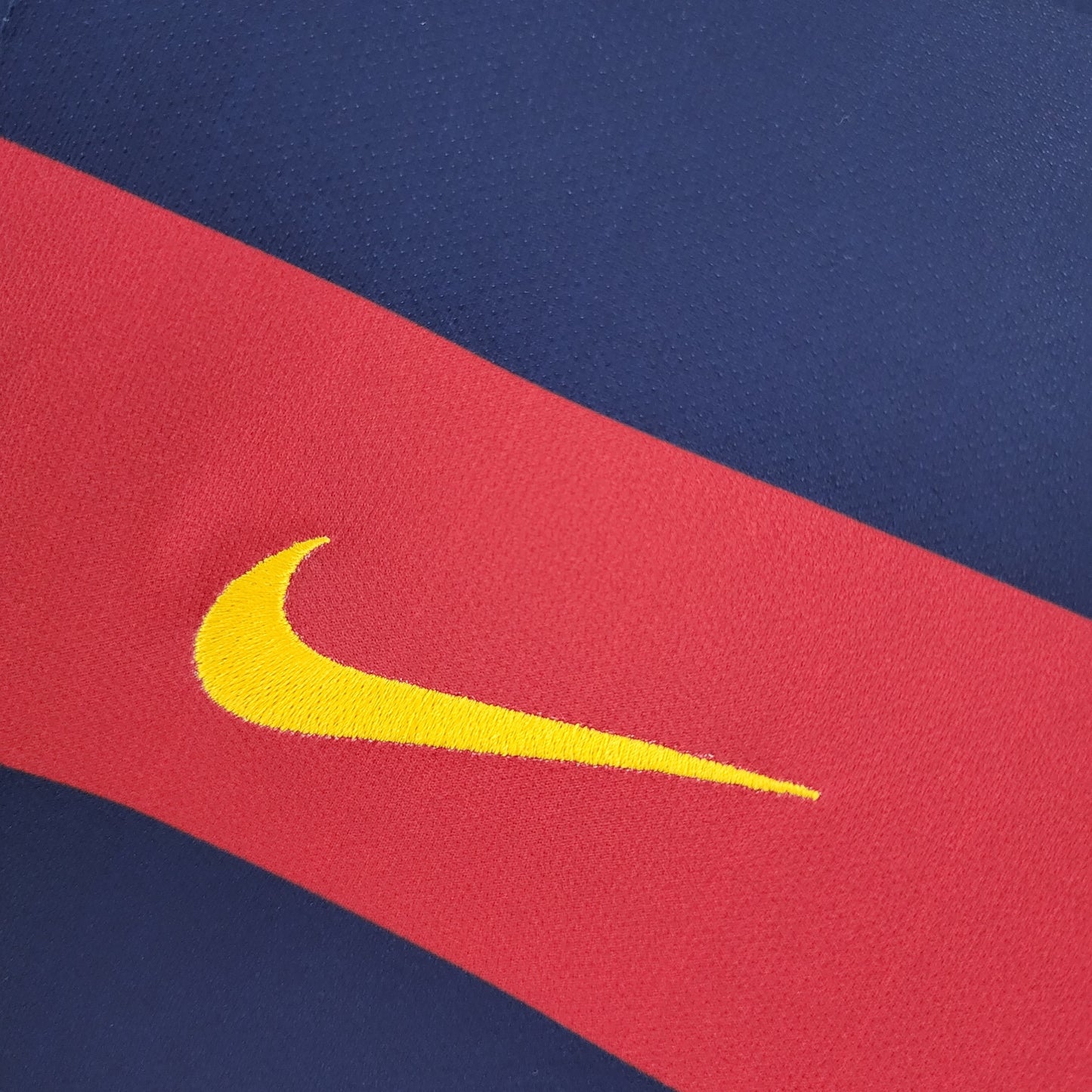 FC Barcelona Lionel Messi 10 Retro Home Soccer Jersey 2015-2016